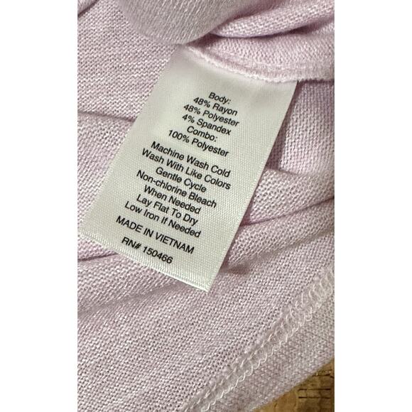 41 Hawthorn Top Women's Pink V-Neck Size Medium - Picture 4 of 6